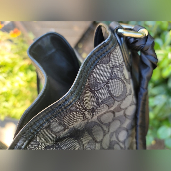 Coach Edie Signature Jacquard Shoulder Bag - Picture 15 of 17